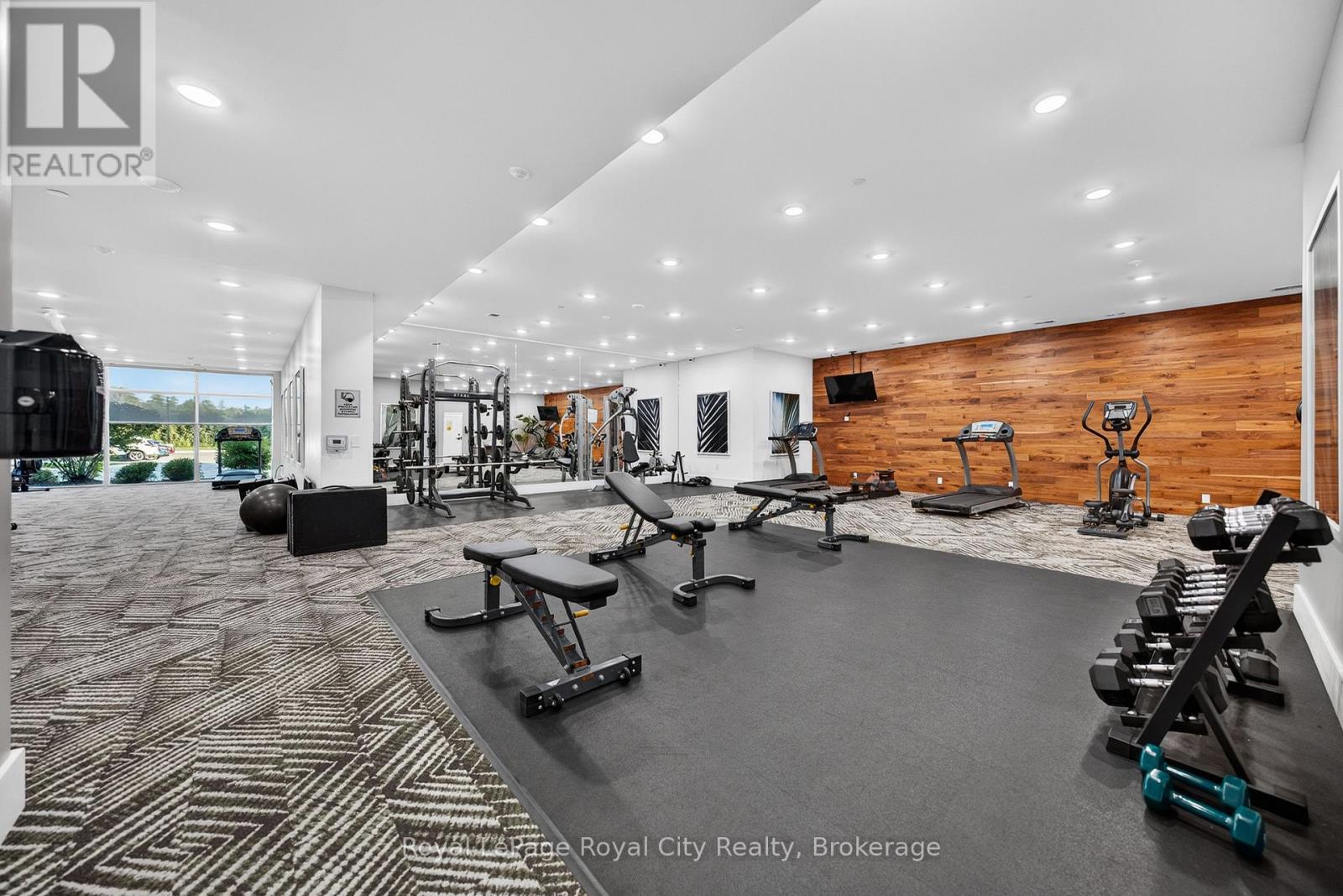 #305 1880 GORDON STREET - Image 40