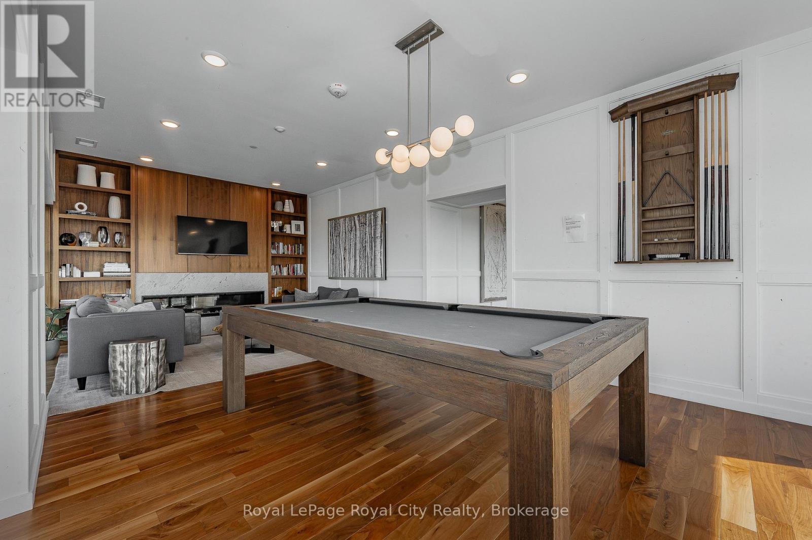 #305 1880 GORDON STREET - Image 44