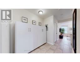 B - 61 Cameron Street, Toronto, ON M5T2H1 Photo 15
