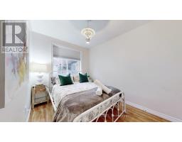 B - 61 Cameron Street, Toronto, ON M5T2H1 Photo 11