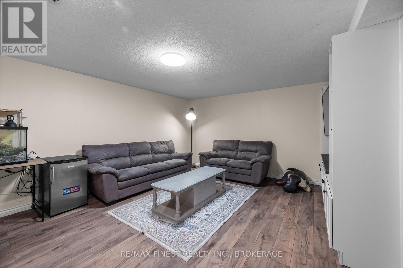 860 BEACONHILL COURT - Image 25