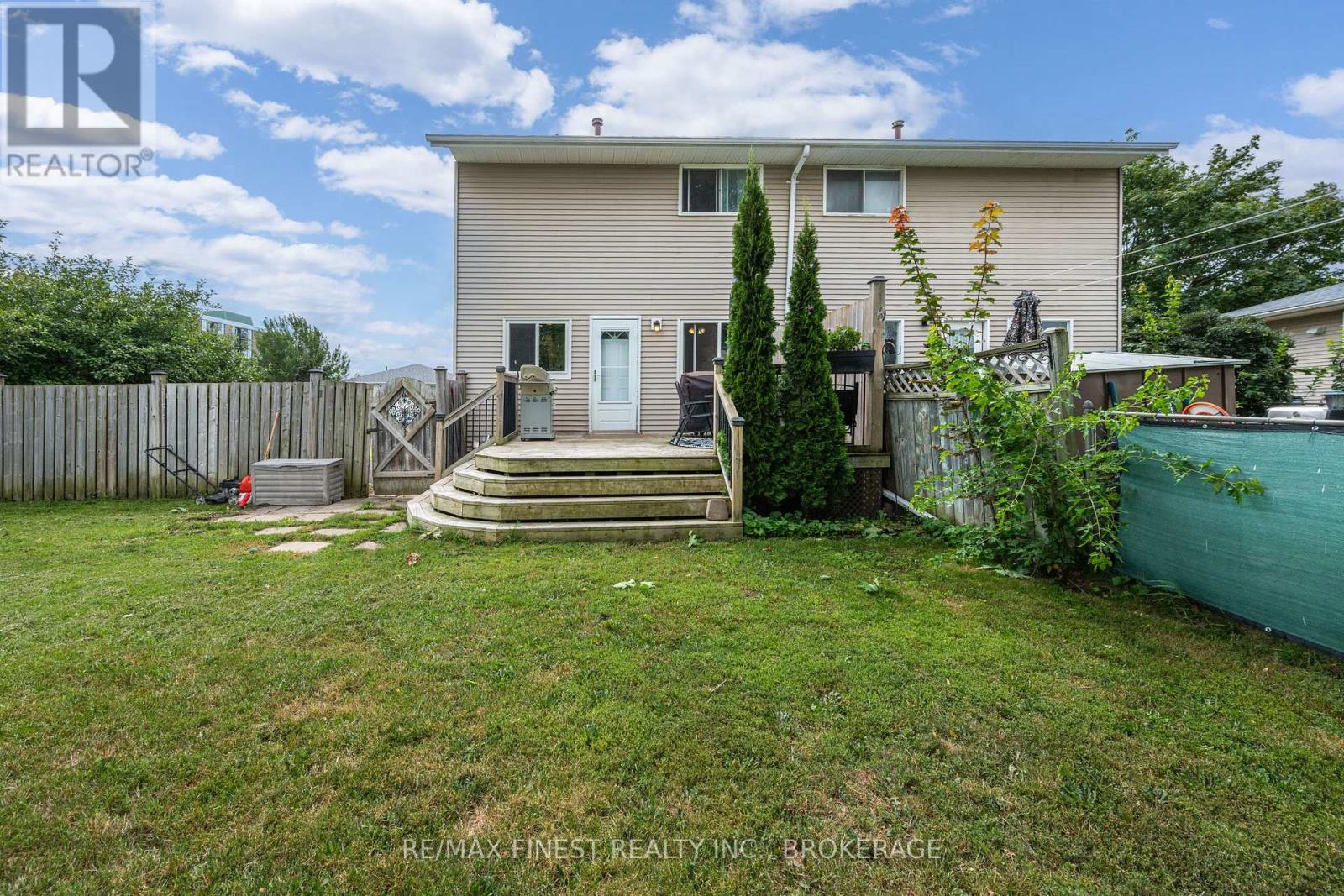 860 BEACONHILL COURT - 30