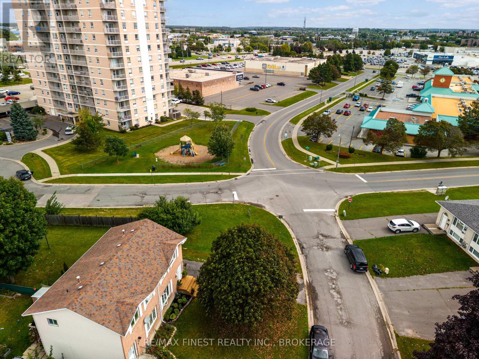860 BEACONHILL COURT - 34