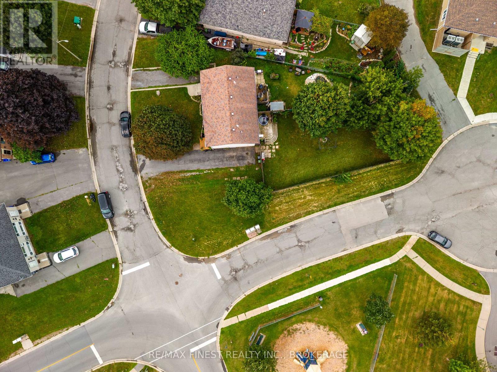 860 BEACONHILL COURT - Image 35