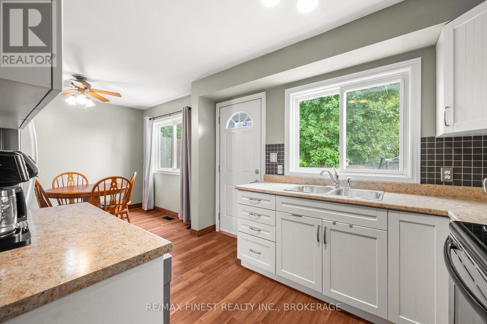 860 BEACONHILL COURT - Image 9