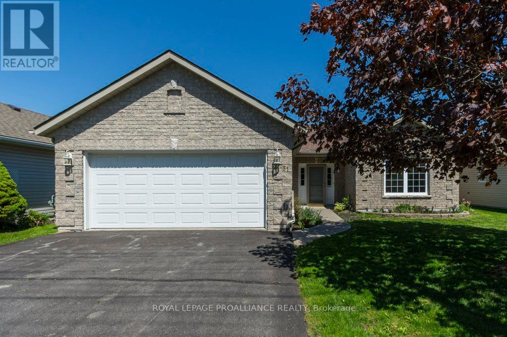 51 APPLEWOOD DRIVE