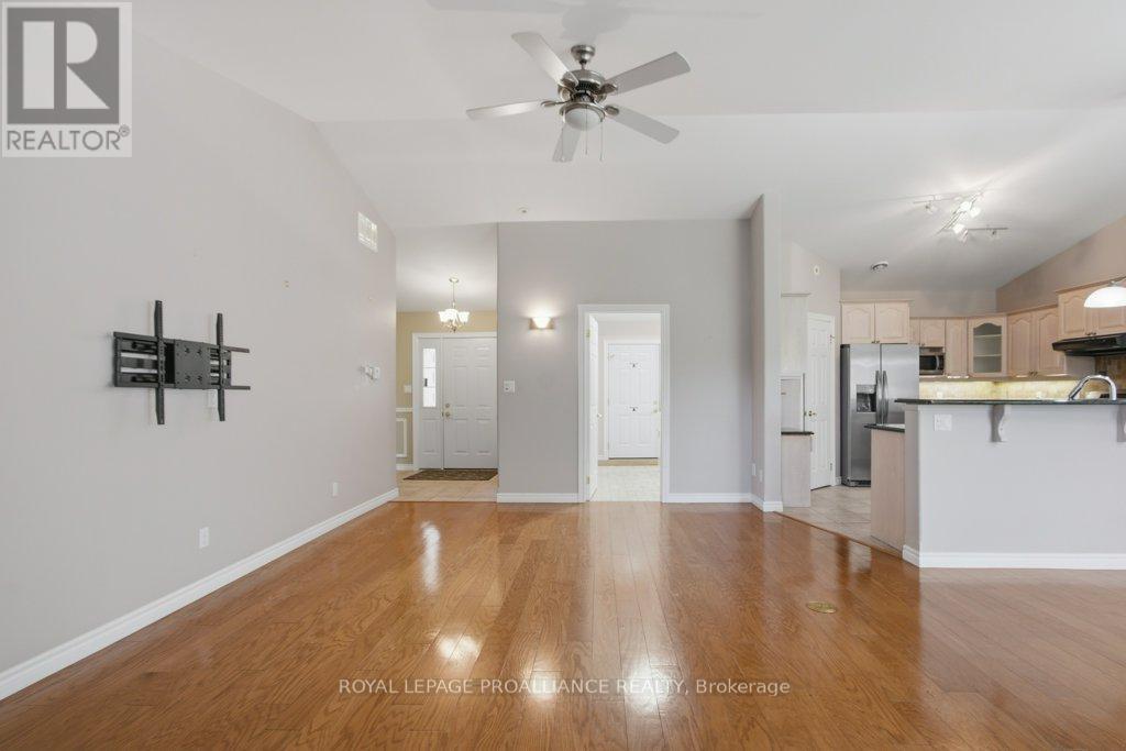 51 APPLEWOOD DRIVE - Image 13