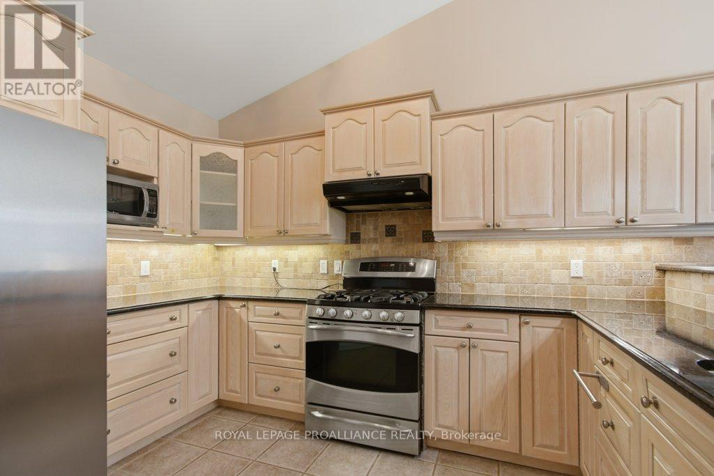 51 APPLEWOOD DRIVE - Image 18