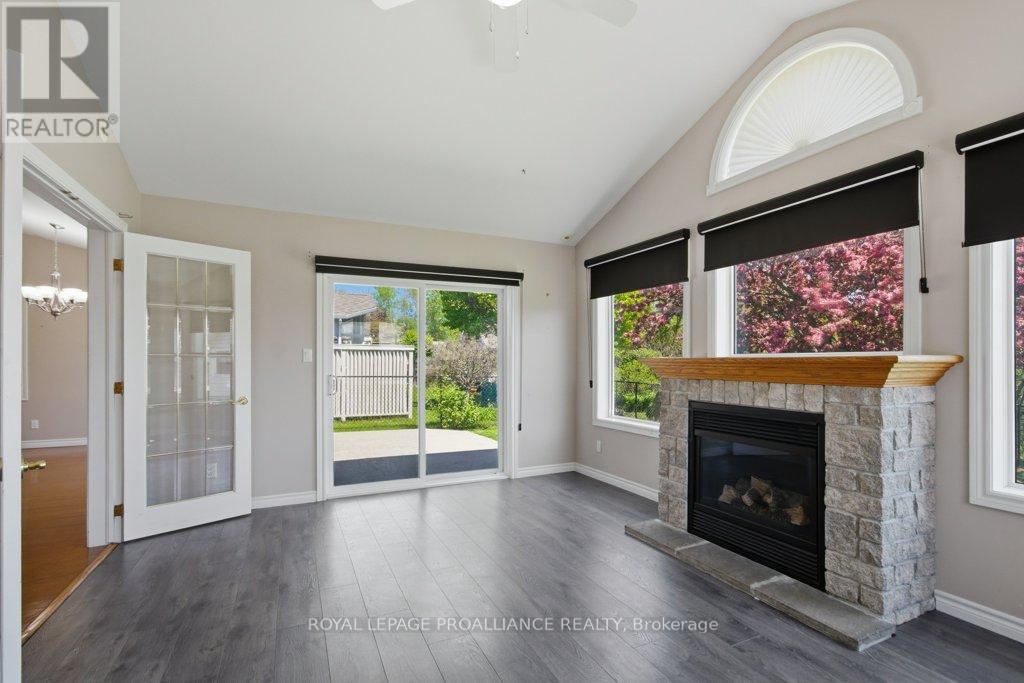 51 APPLEWOOD DRIVE - Image 23