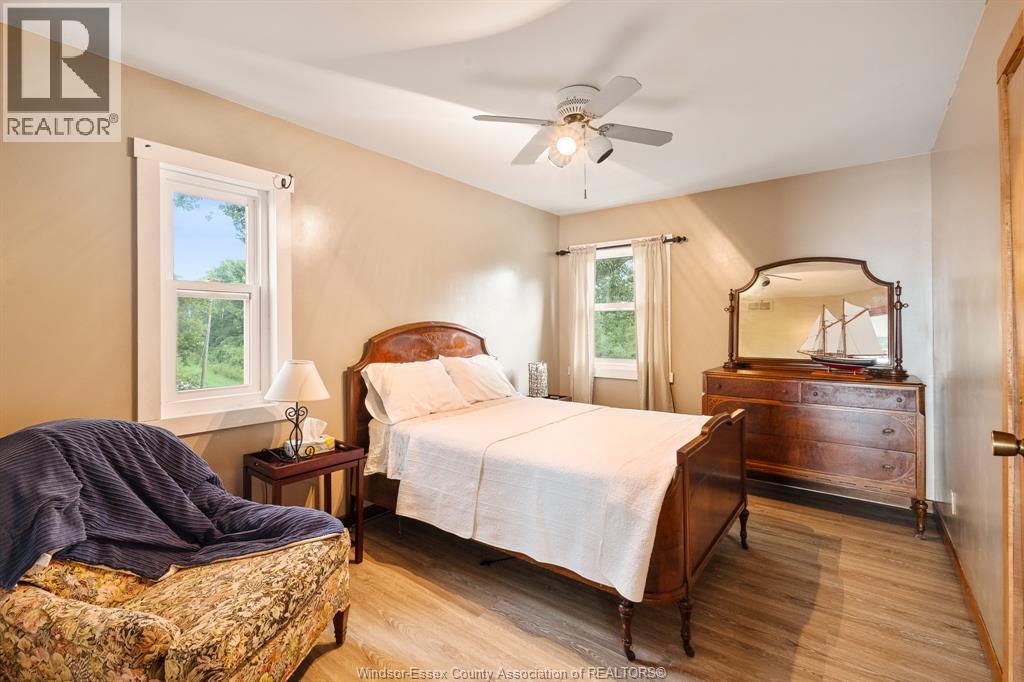 1435 EAST SHORE ROAD - 33