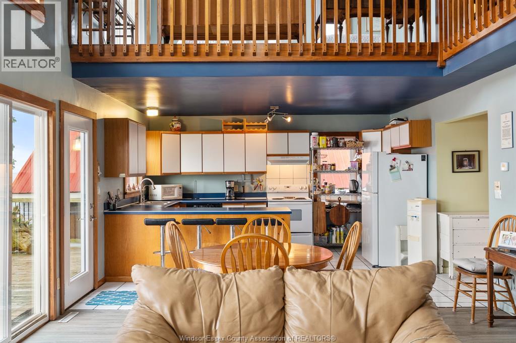 1435 EAST SHORE ROAD - 44