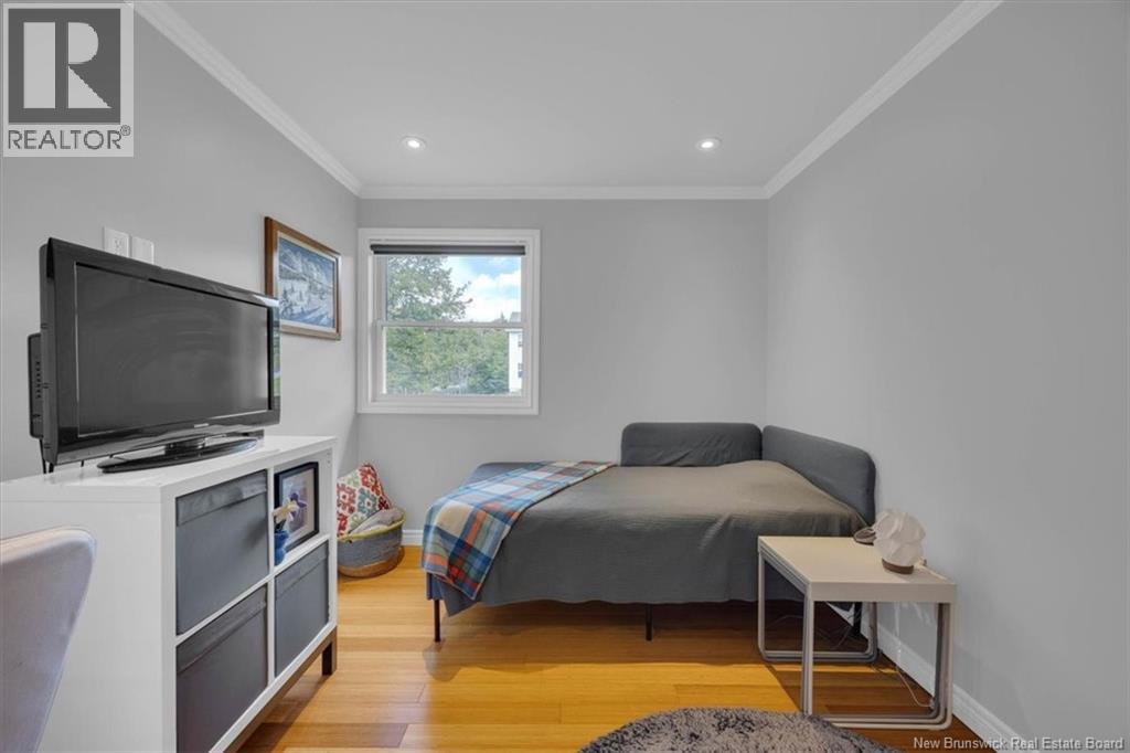 16 Braun Crescent - Image 28