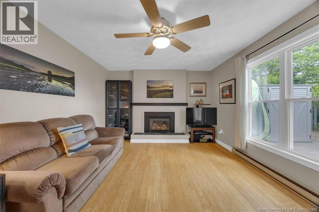 16 Braun Crescent - Image 19