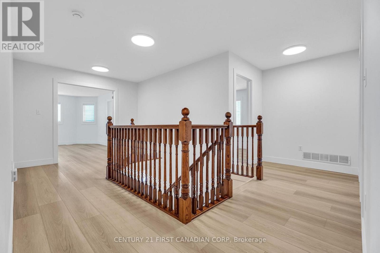 799 OAKCROSSING ROAD - Image 20