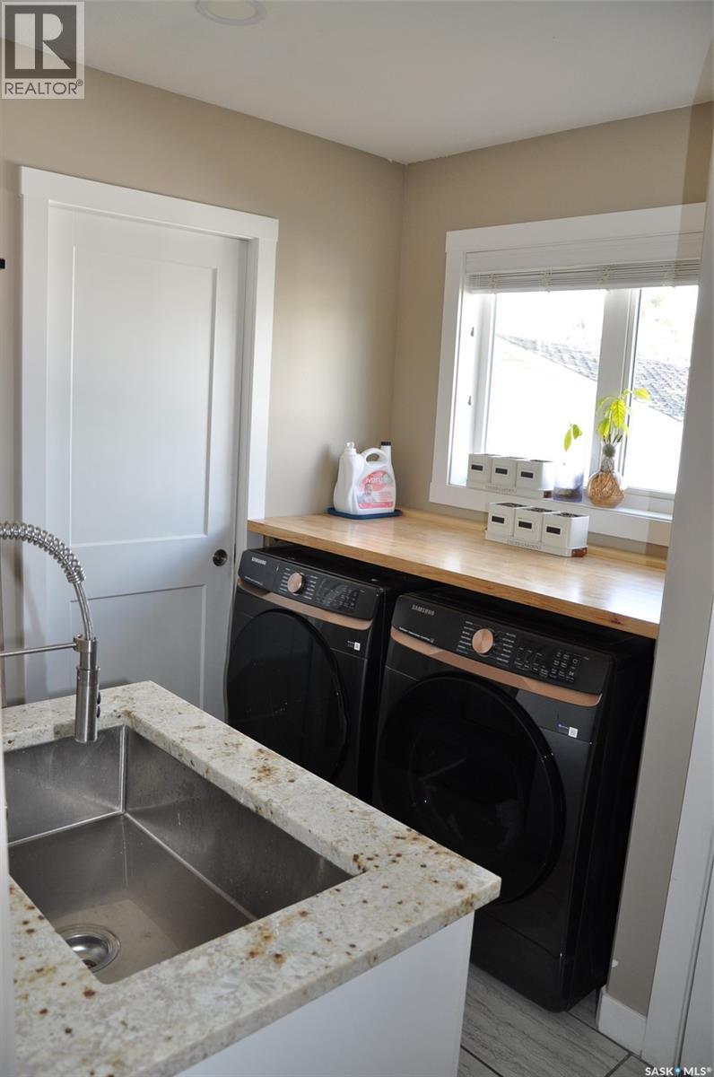 2261 Mcara STREET - 10