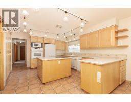 5pc Bathroom - 2211 17 Street, Coaldale, AB T1M1E3 Photo 8