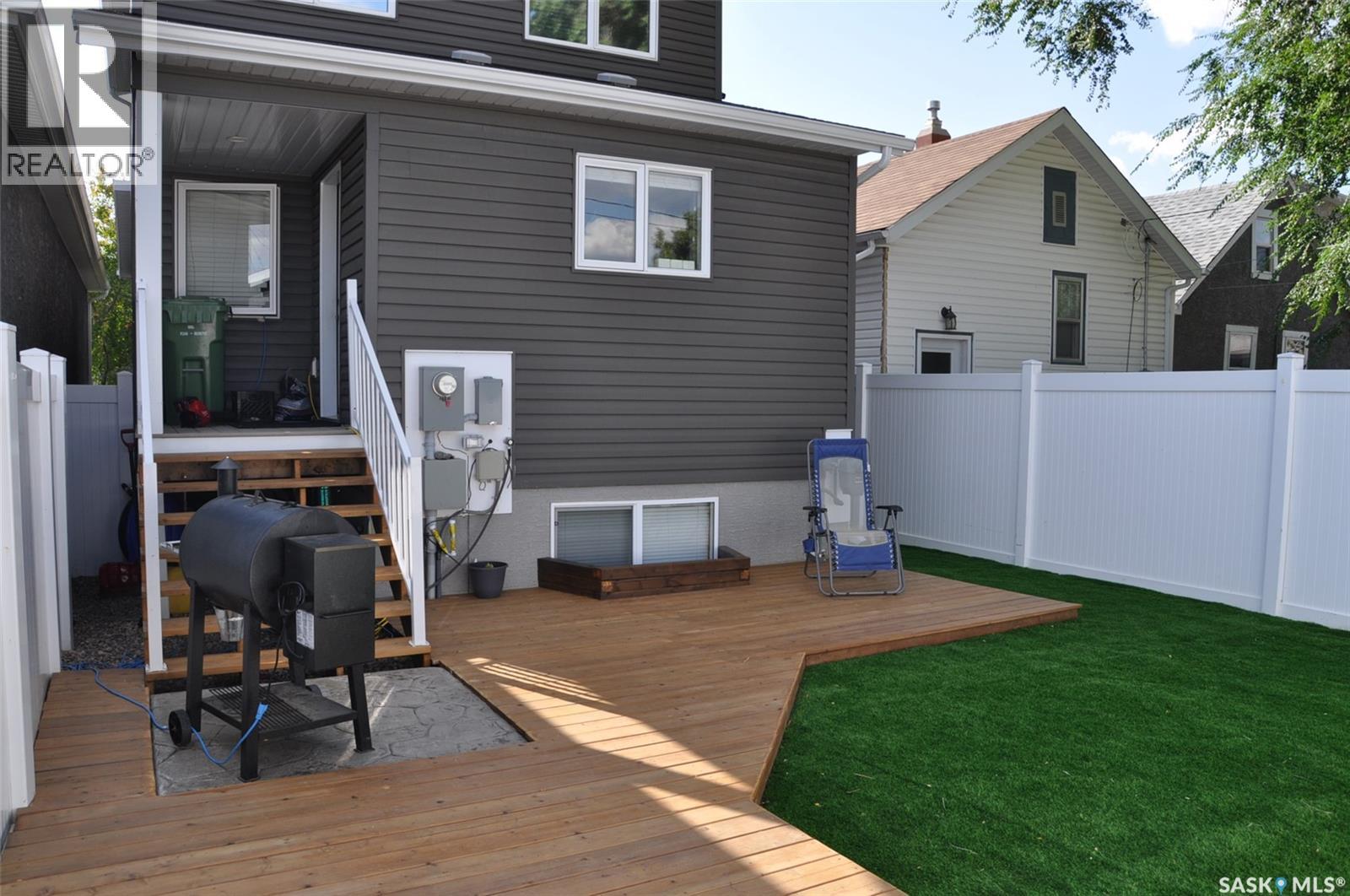 2261 Mcara STREET - 28