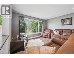 Living room - 7988 Wellington Road 12, Arthur, ON N0G1A0 Photo 8