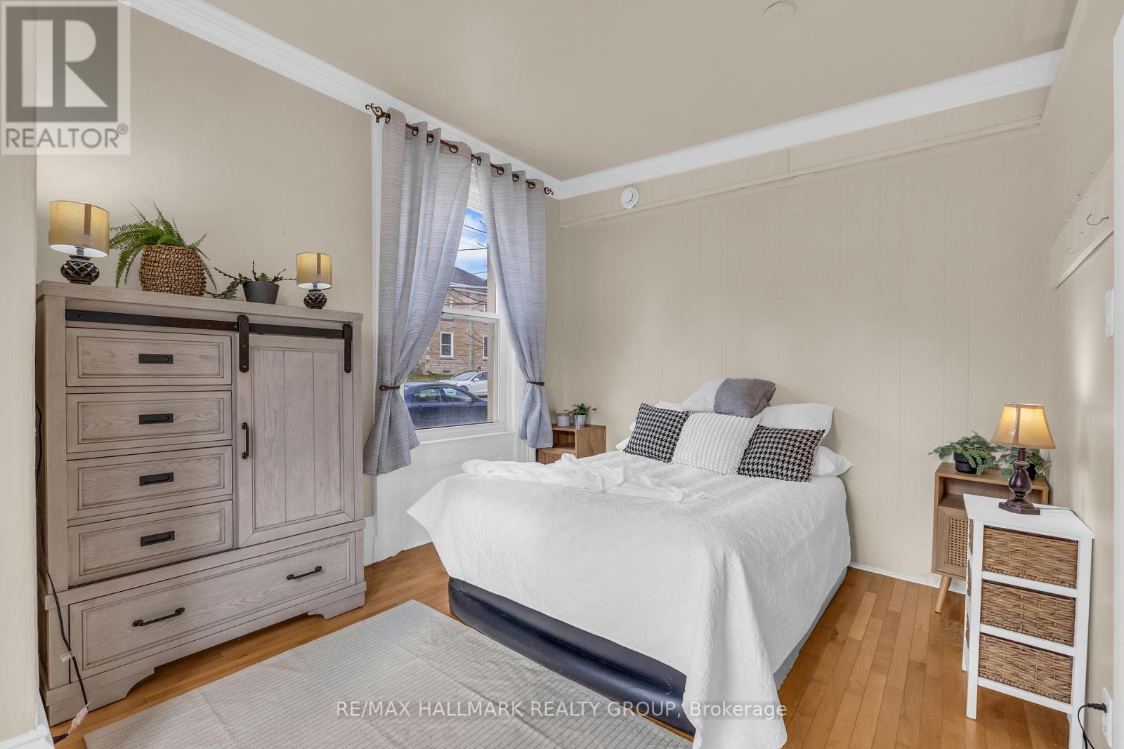 #3 15 ELMSLEY Street North, Smiths Falls, Ontario, K7A2G4, Smiths Falls, Ontario — photo 5 of 5
