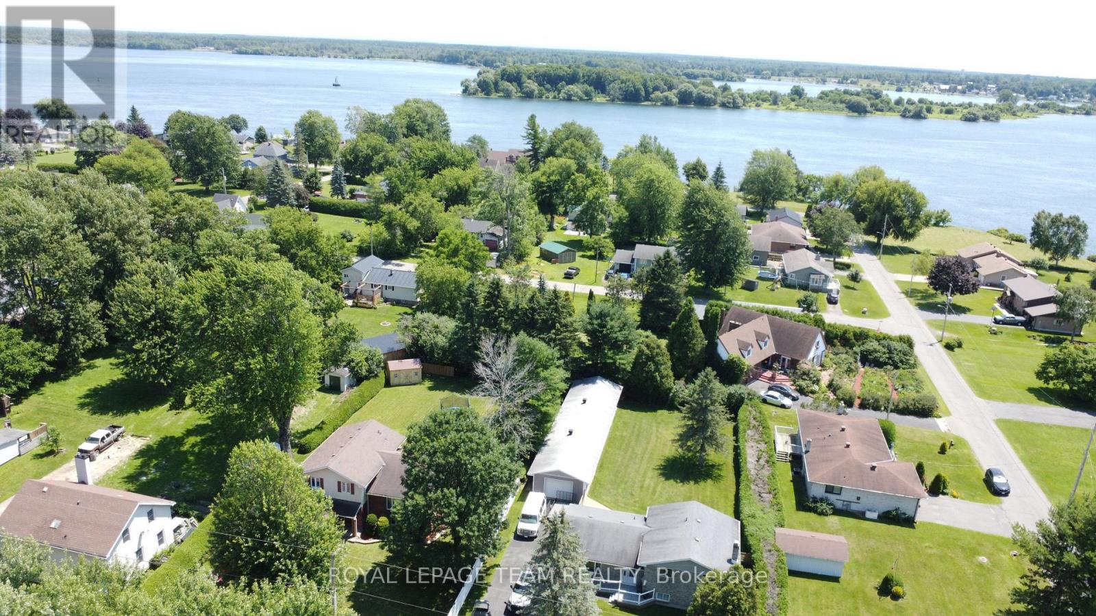 12078 LAKESHORE DRIVE E - 39