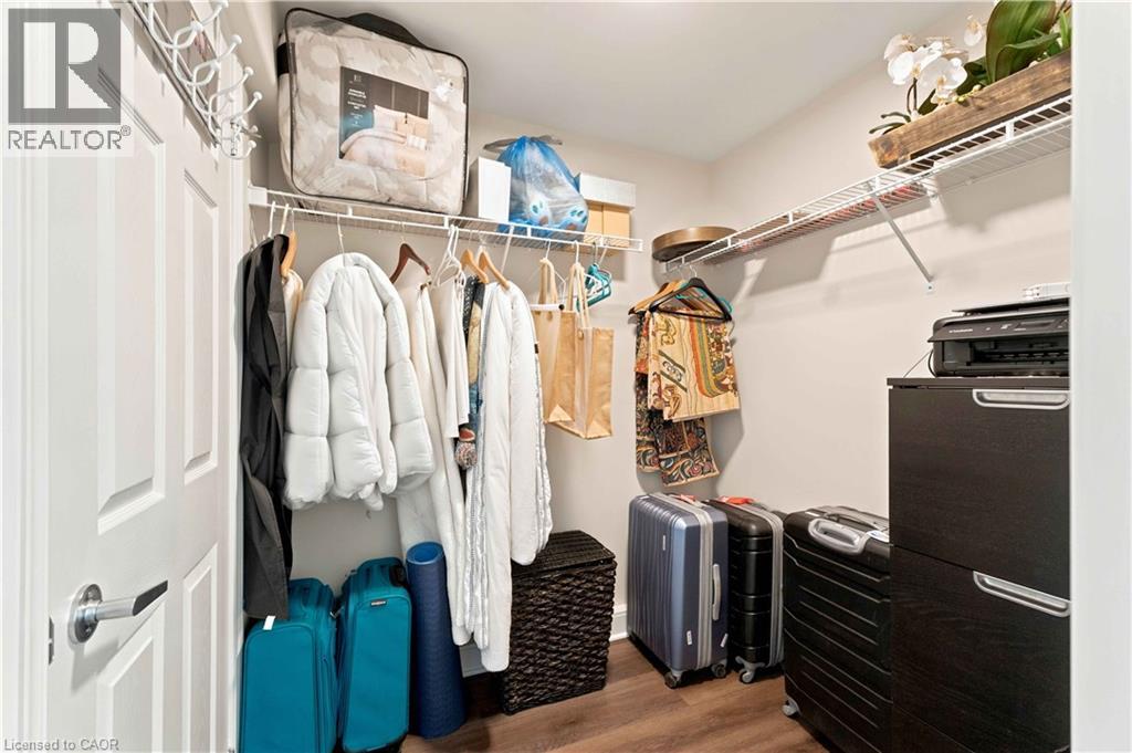 2182 STONEHAVEN Avenue - Image 37