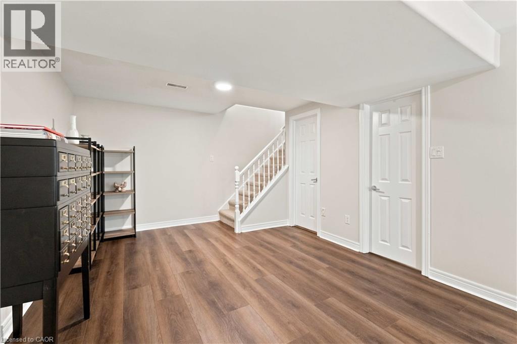 2182 STONEHAVEN Avenue - Image 28