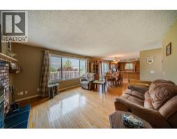 Primary Bedroom - 3509 5th Avenue, Castlegar, BC V1N2V8 Photo 8