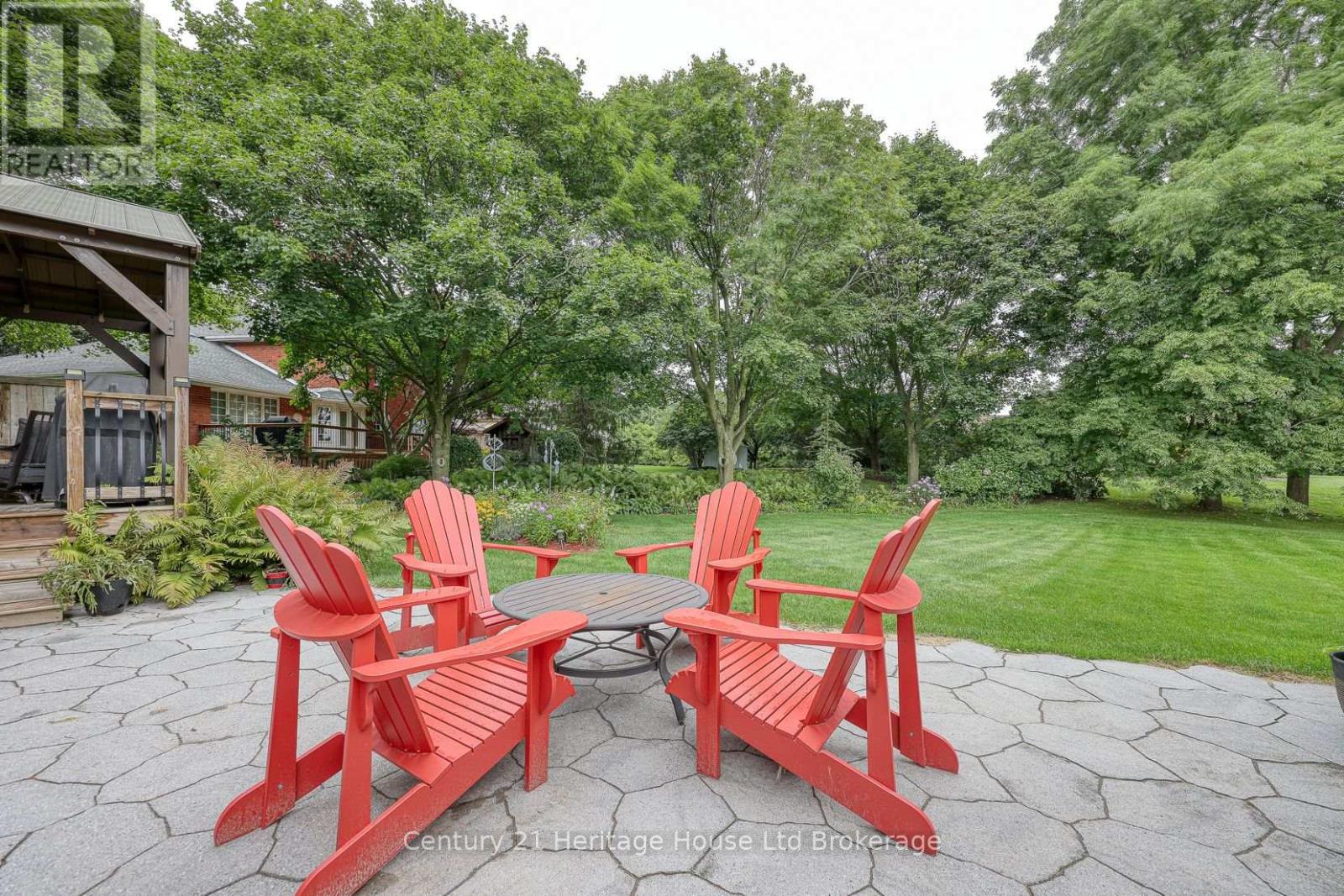 81 GLENN AVENUE N - Image 38