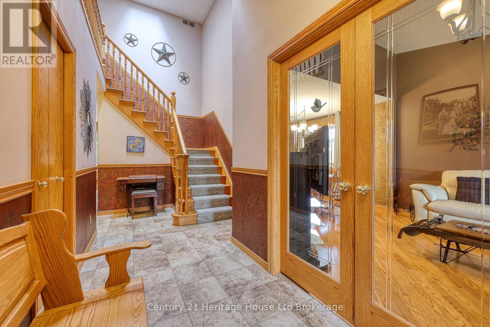 81 GLENN AVENUE N - 5