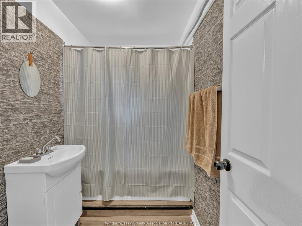 830 Mersea Road 10 - Image 12
