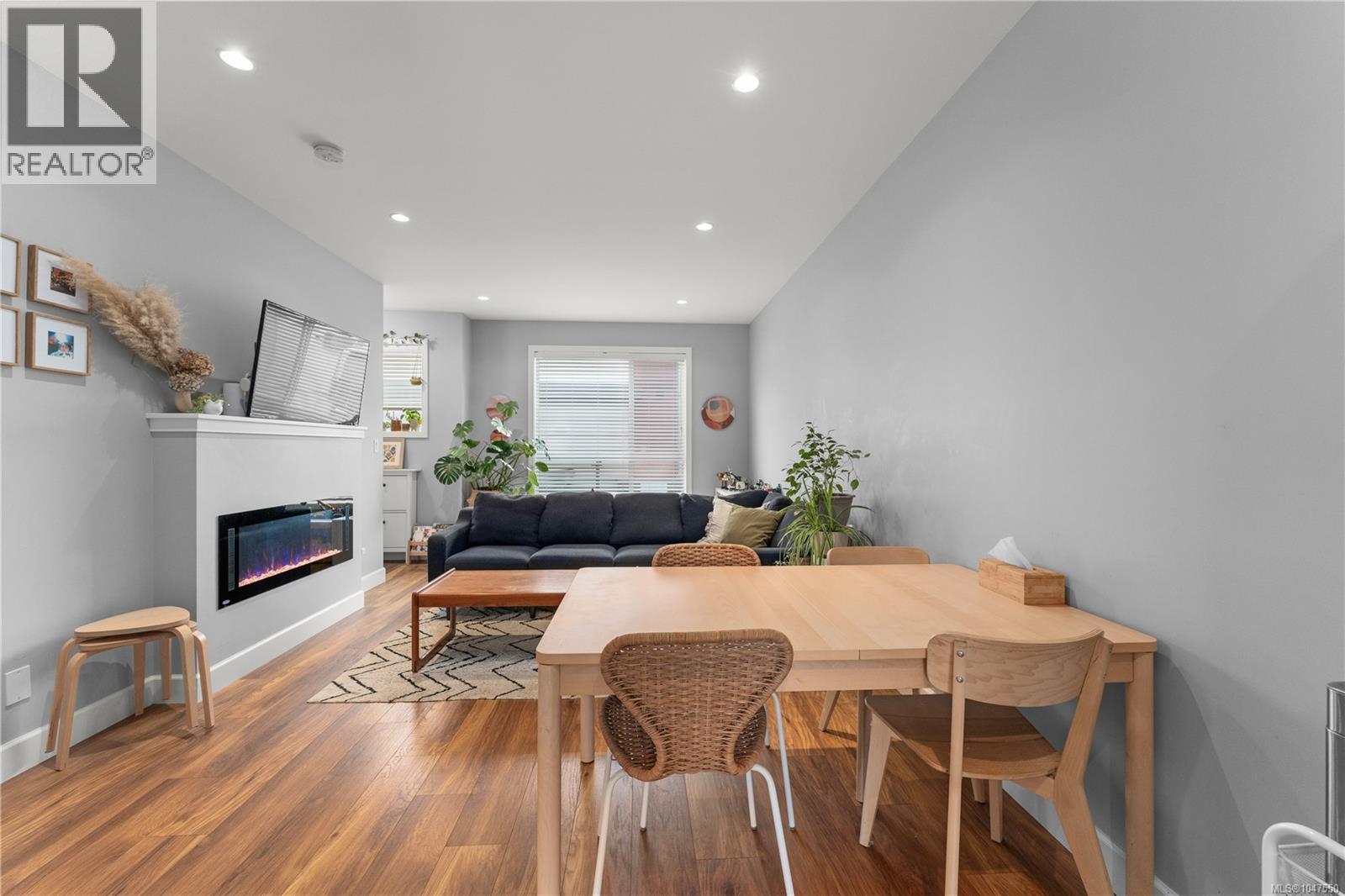 #402 3351 Luxton Rd - Image 4