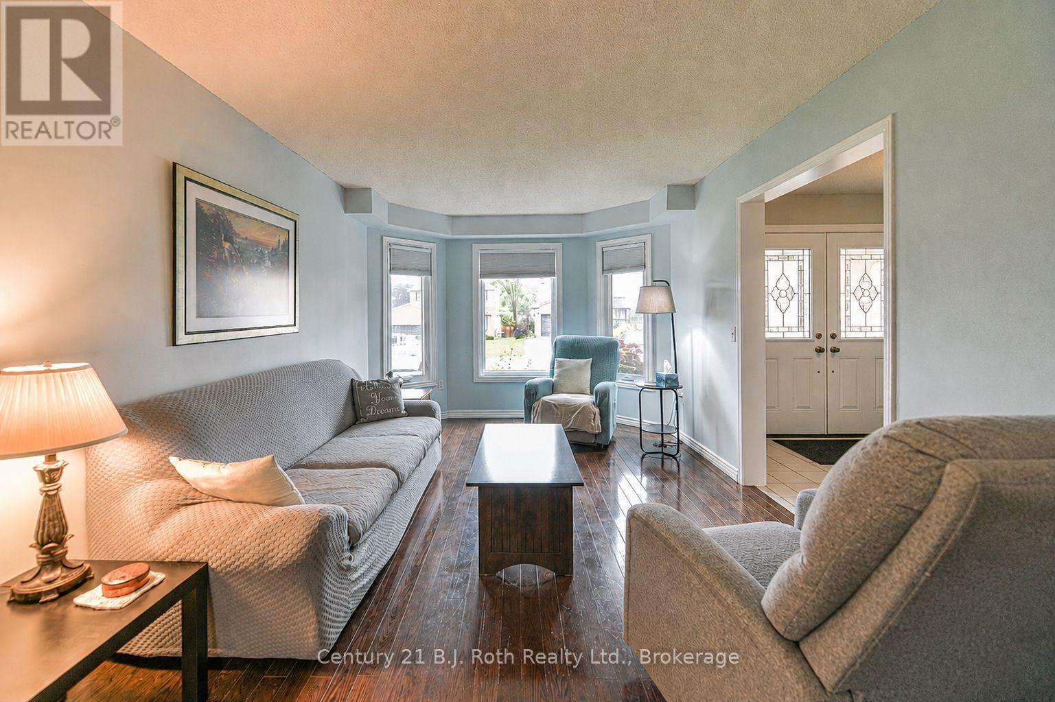 16 FRONTIER AVENUE - 17