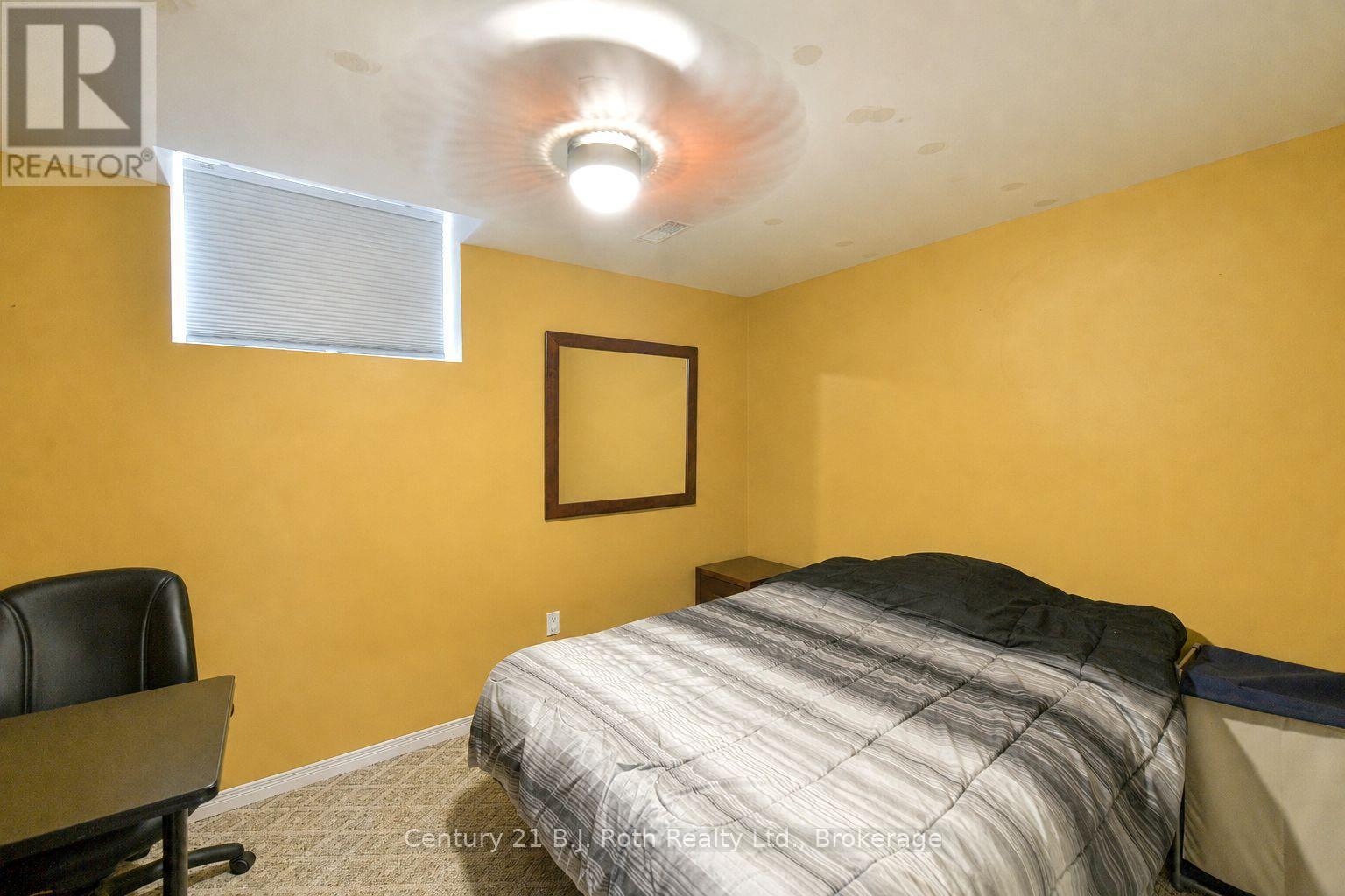 16 FRONTIER AVENUE - 42