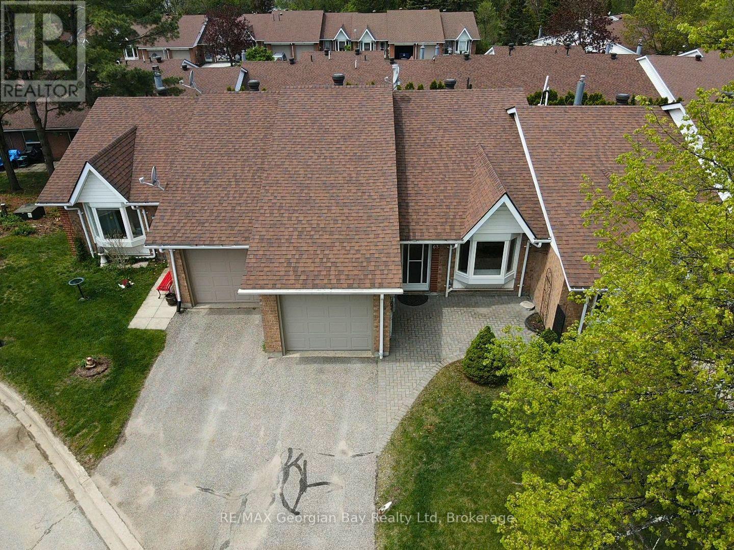 #63 696 KING STREET - 27