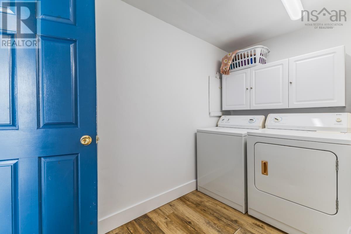 239 LITTLE DYKE Road - 21