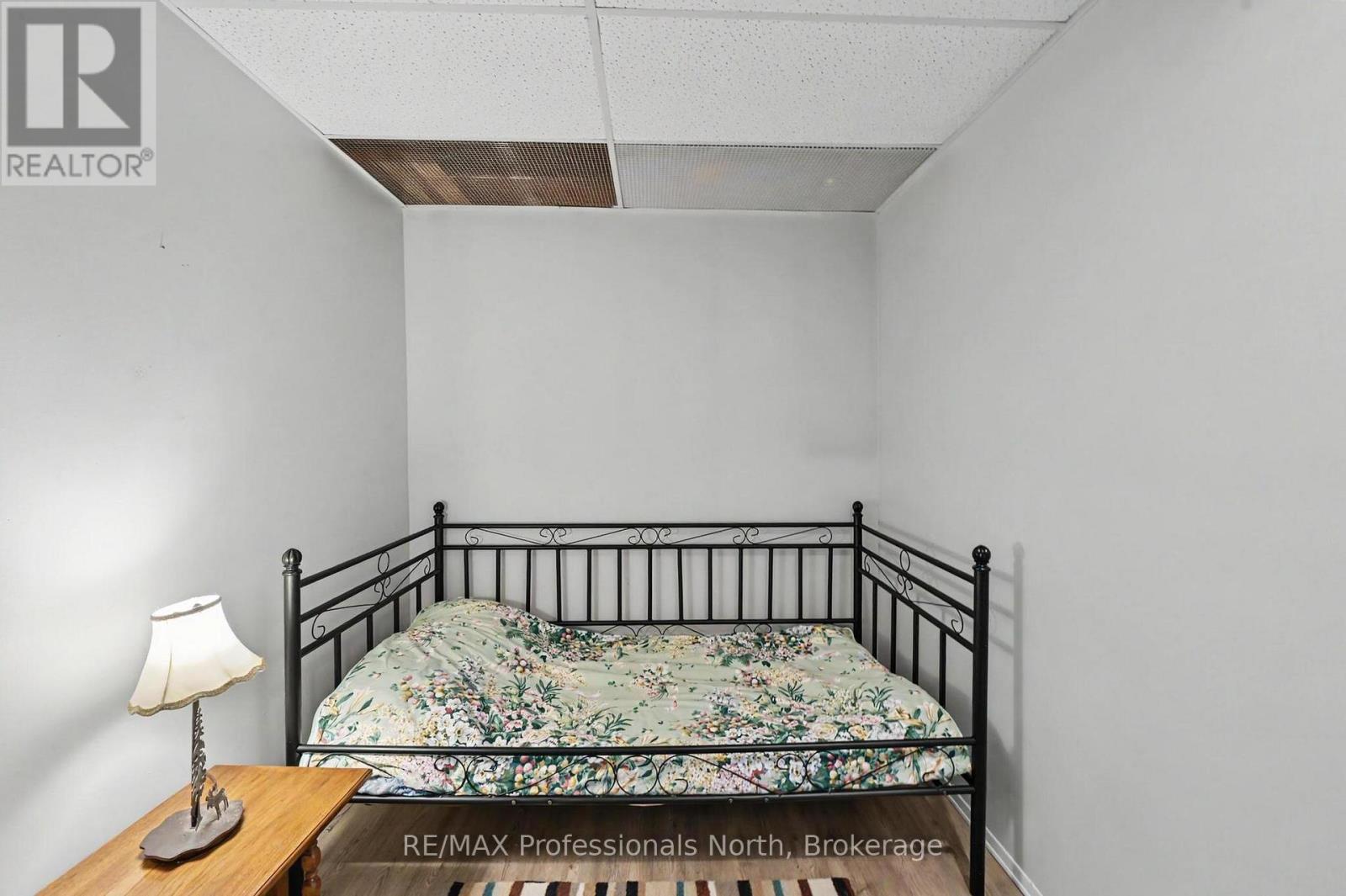 1297 HUNTER CREEK ROAD - Image 28