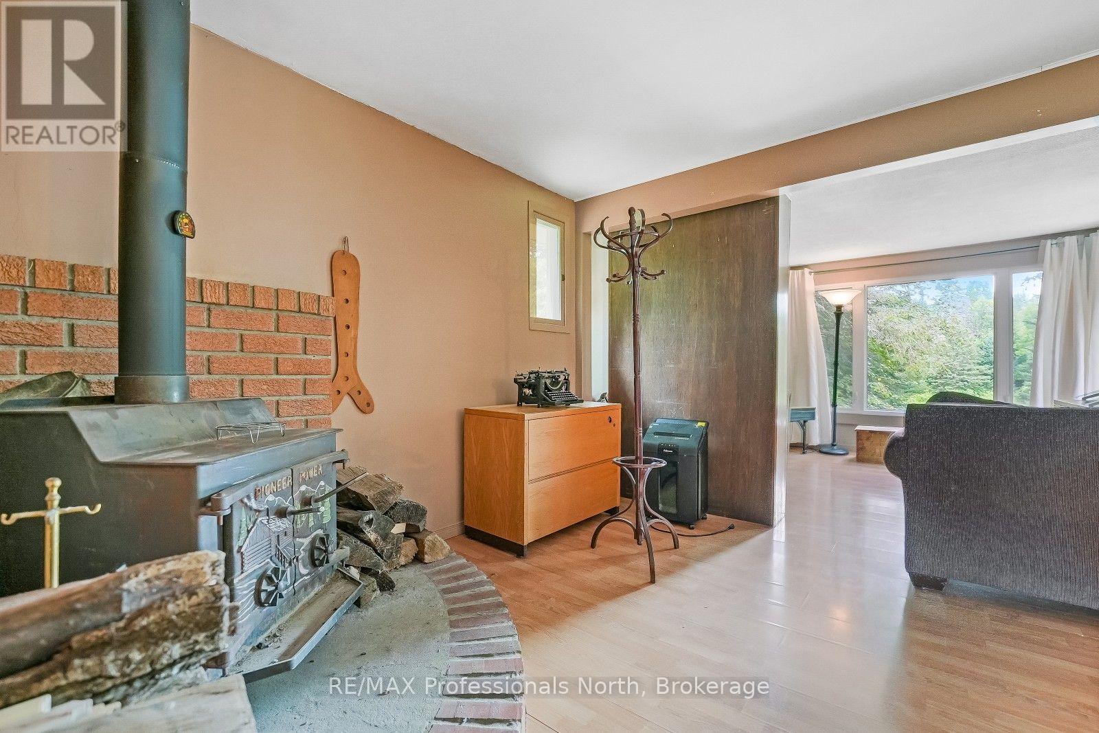 1052 ABLETT COURT - 15