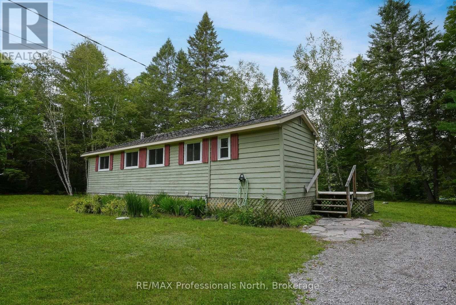 1052 ABLETT COURT - 5