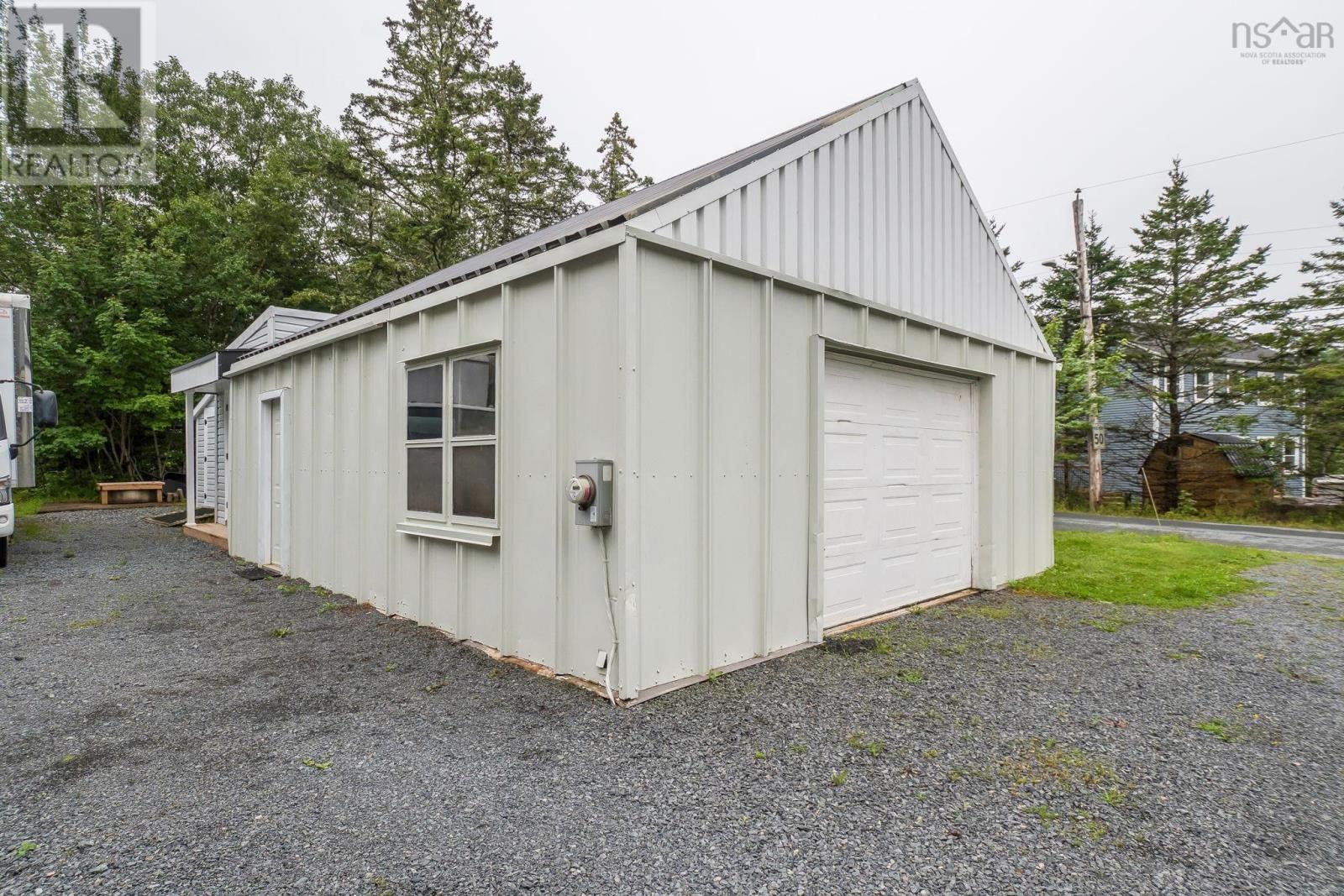2000 Prospect Road - 29
