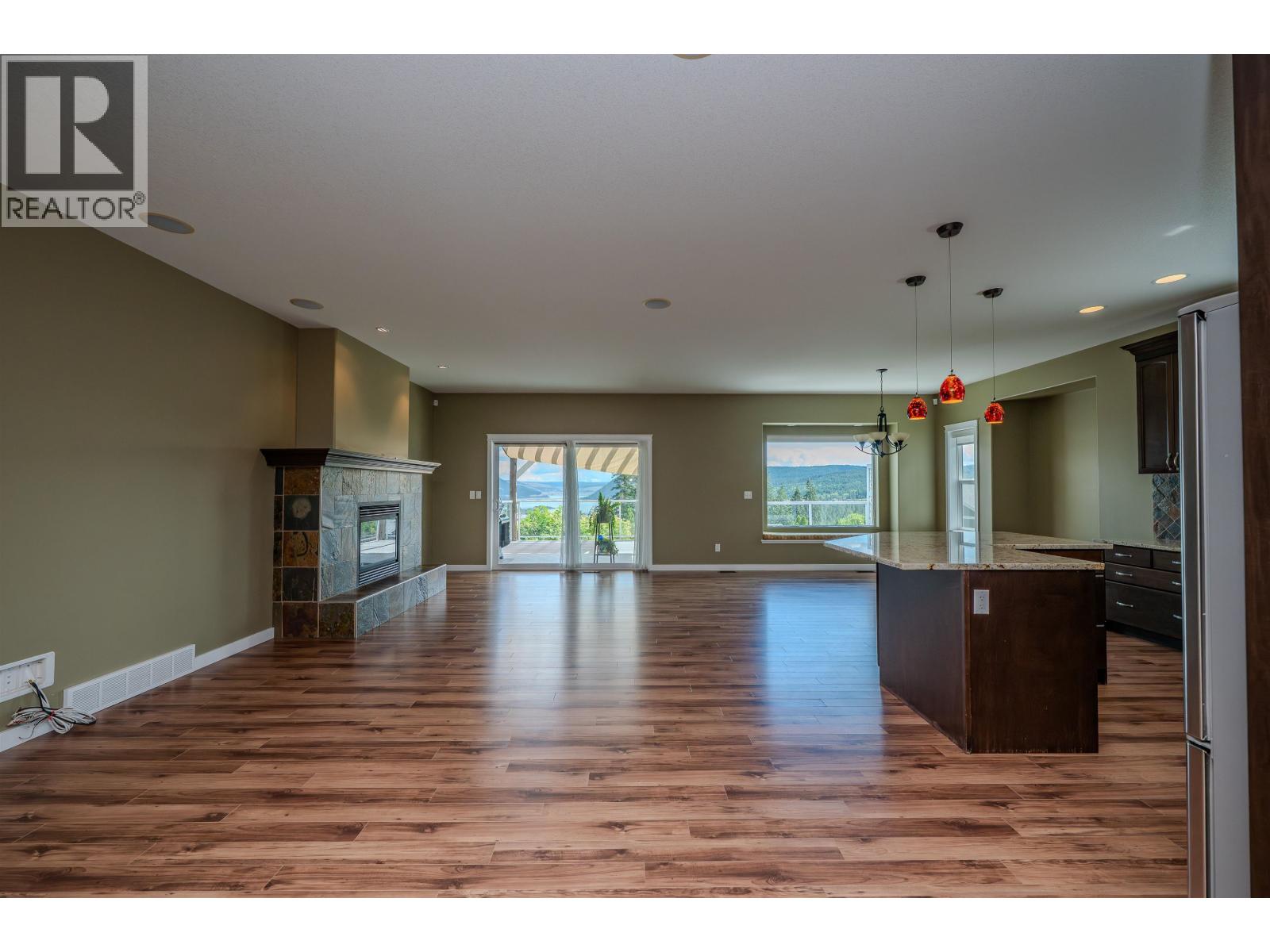 134 EAGLE CRESCENT - Image 4