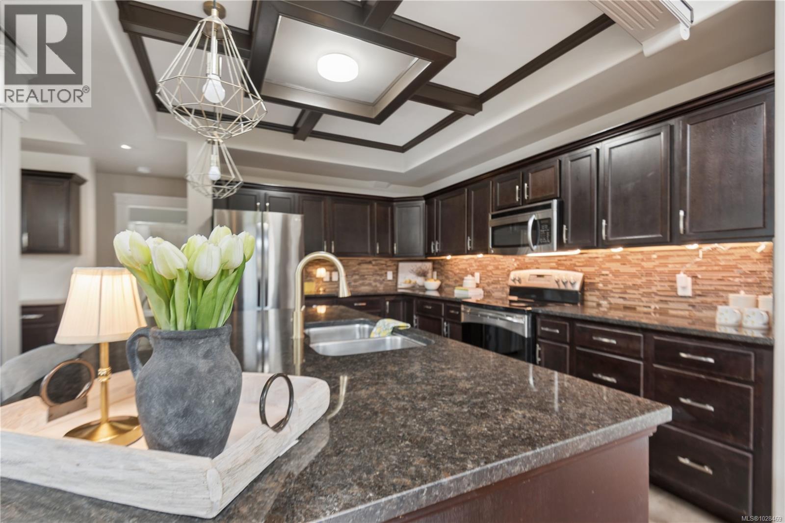 885 PRATT Rd - Image 24