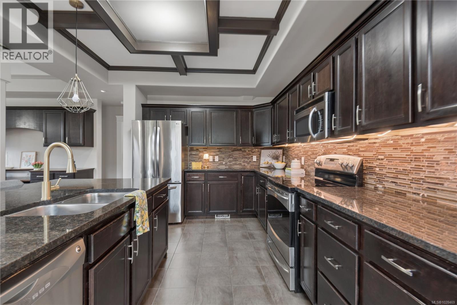 885 PRATT Rd - 26