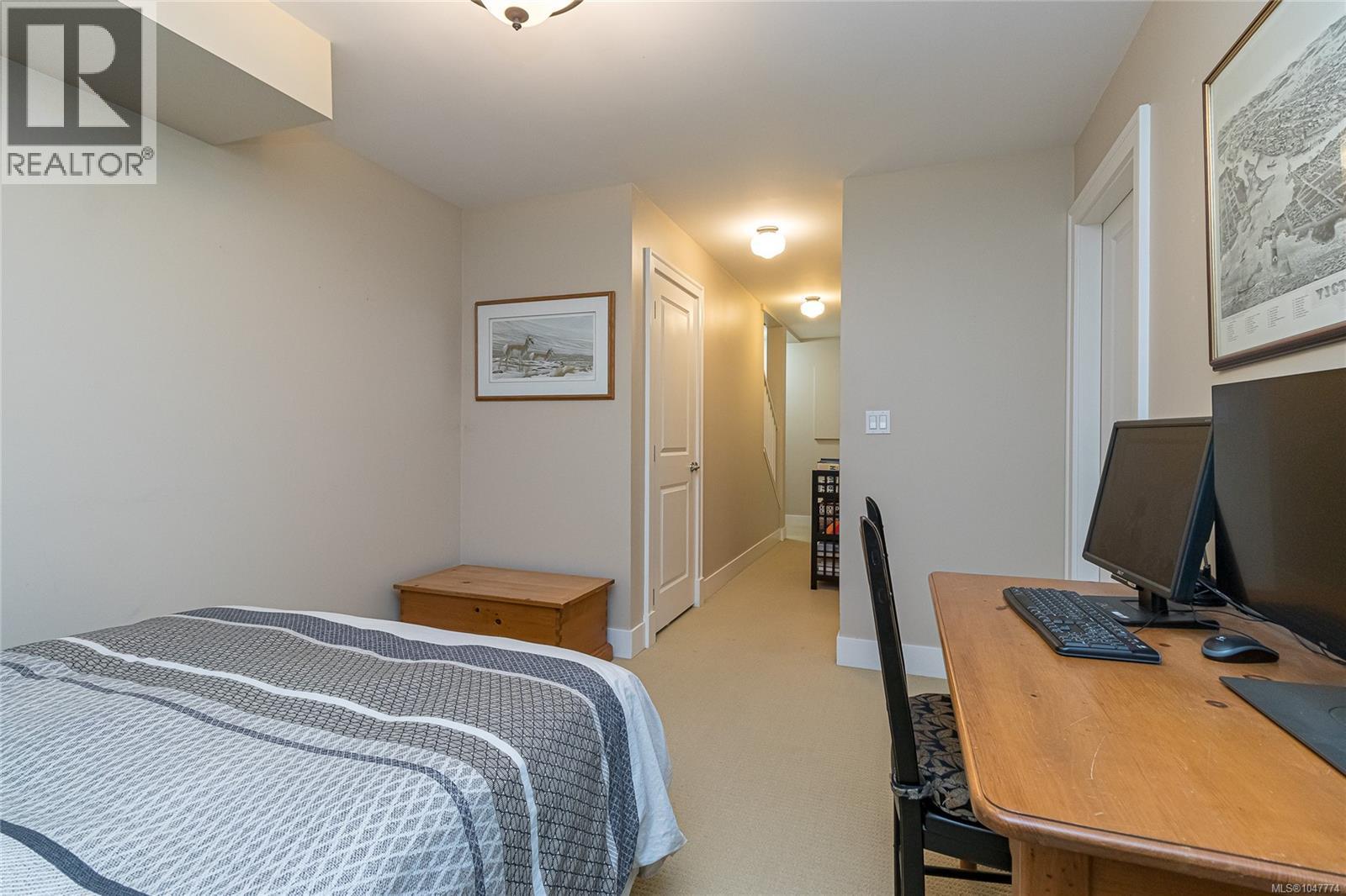 376 Sylvia St - 28