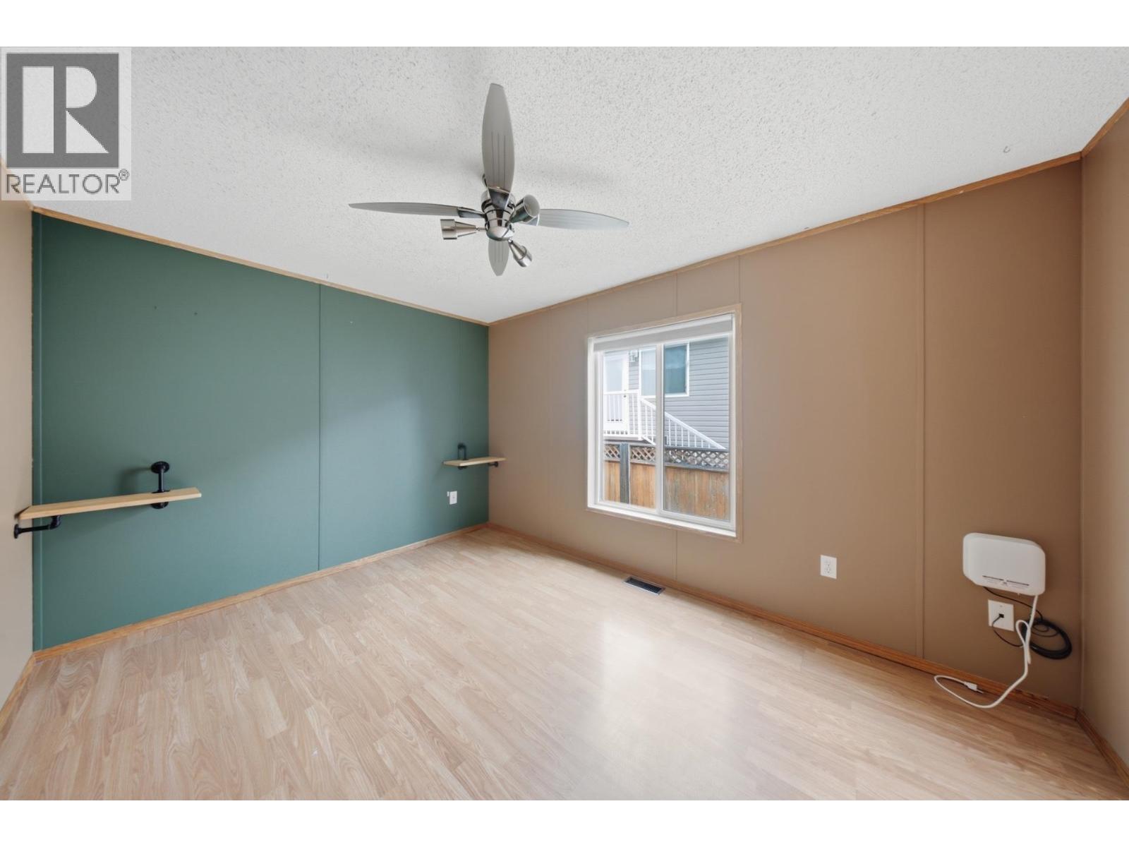 8307 99 AVENUE - 13