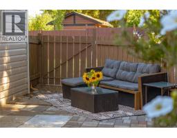 6713 Buena Vista Rd, Central Saanich, BC V8Z5X1 Photo 32