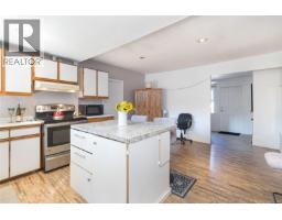 6713 Buena Vista Rd, Central Saanich, BC V8Z5X1 Photo 21