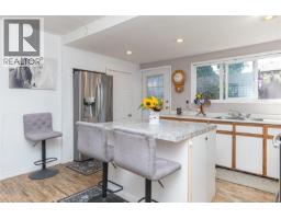 6713 Buena Vista Rd, Central Saanich, BC V8Z5X1 Photo 20