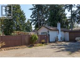 Bathroom - 6713 Buena Vista Rd, Central Saanich, BC V8Z5X1 Photo 6