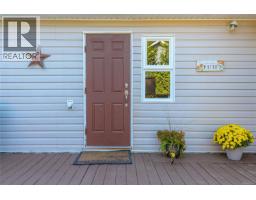 6713 Buena Vista Rd, Central Saanich, BC V8Z5X1 Photo 15
