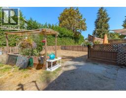 6713 Buena Vista Rd, Central Saanich, BC V8Z5X1 Photo 35